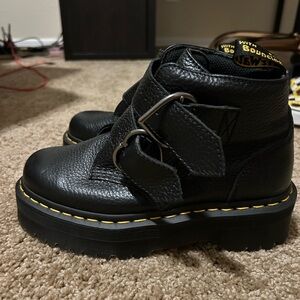 Doc Marten Devon Heart Boots